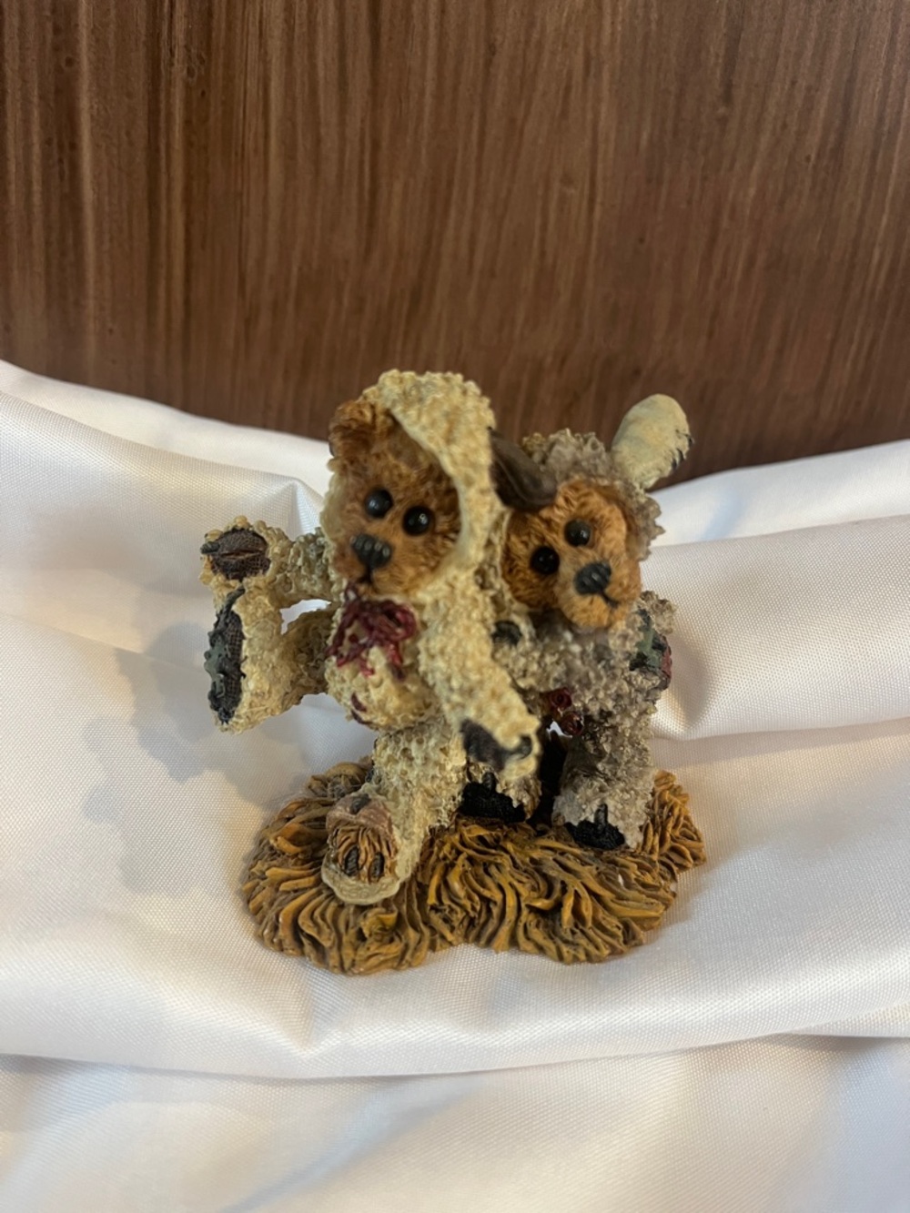 Boyd’s Bears Winky & Dink…As The Lambs Nativity Set Piece